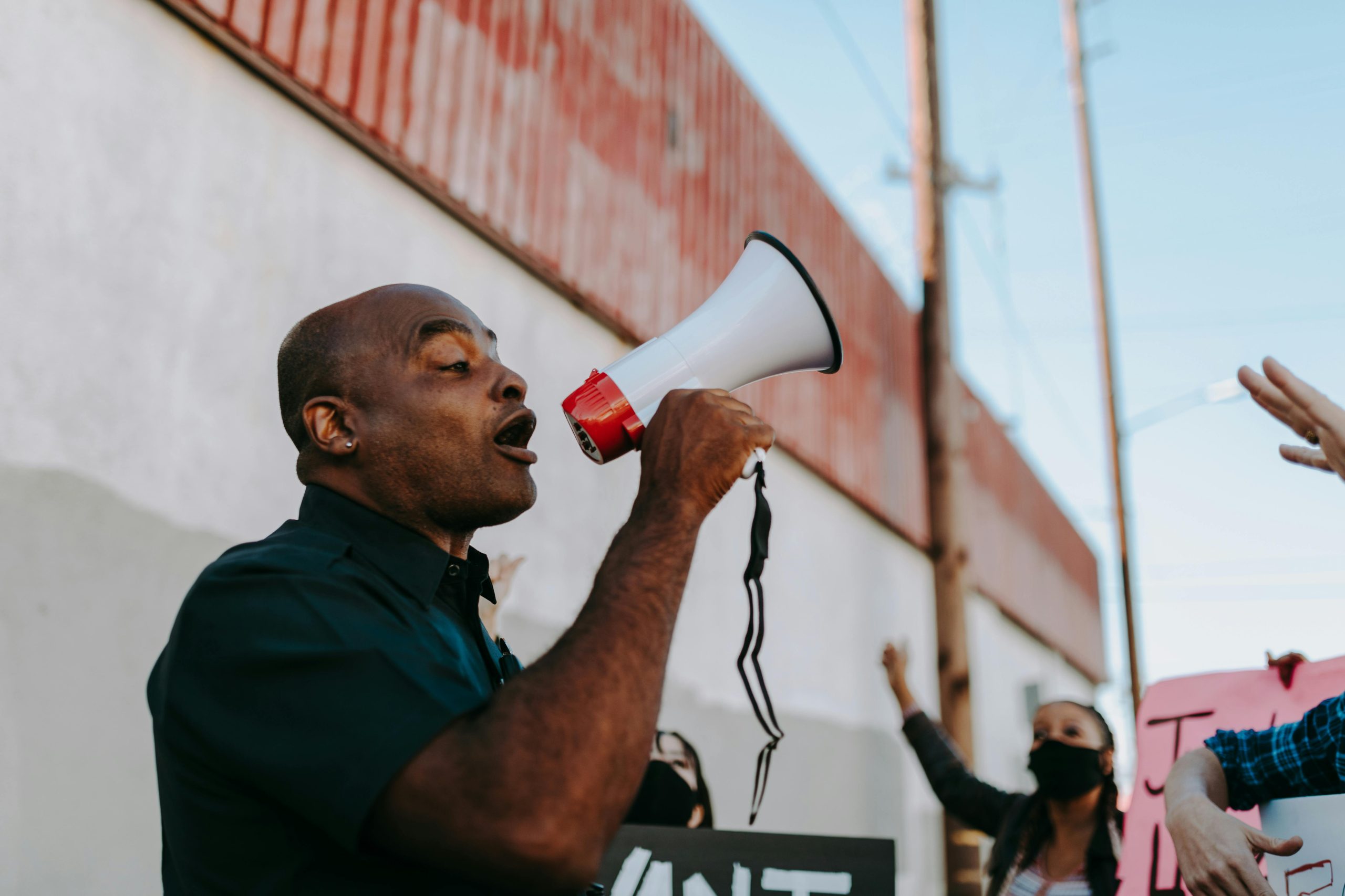 Afraid of Public Speaking? Here’s How Hypnosis Can Ease Your Nerves